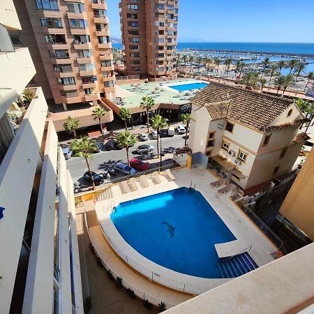 Gran Apartamento Cerca De La Playa Con Piscina En El Centro フエンヒロラ エクステリア 写真