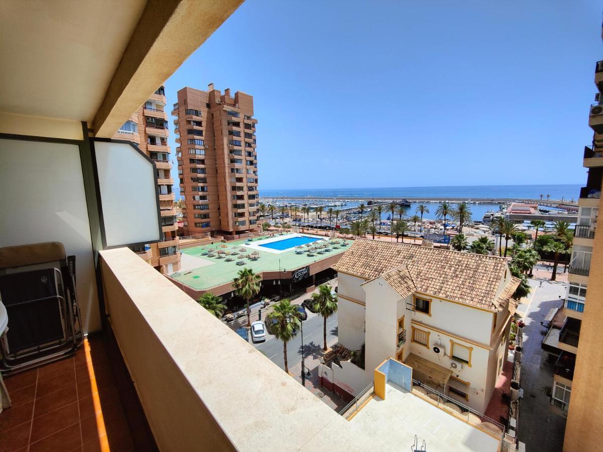 Gran Apartamento Cerca De La Playa Con Piscina En El Centro フエンヒロラ エクステリア 写真