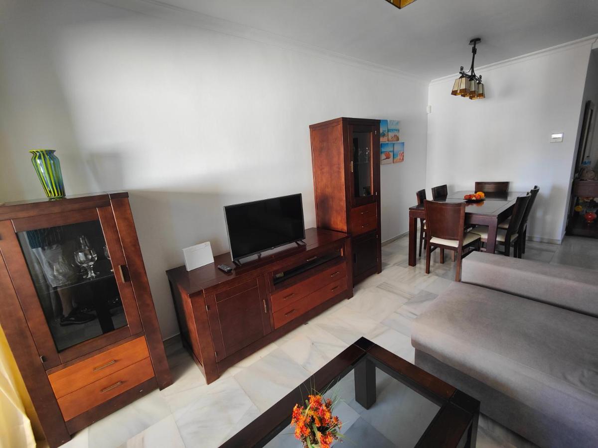 Gran Apartamento Cerca De La Playa Con Piscina En El Centro フエンヒロラ エクステリア 写真
